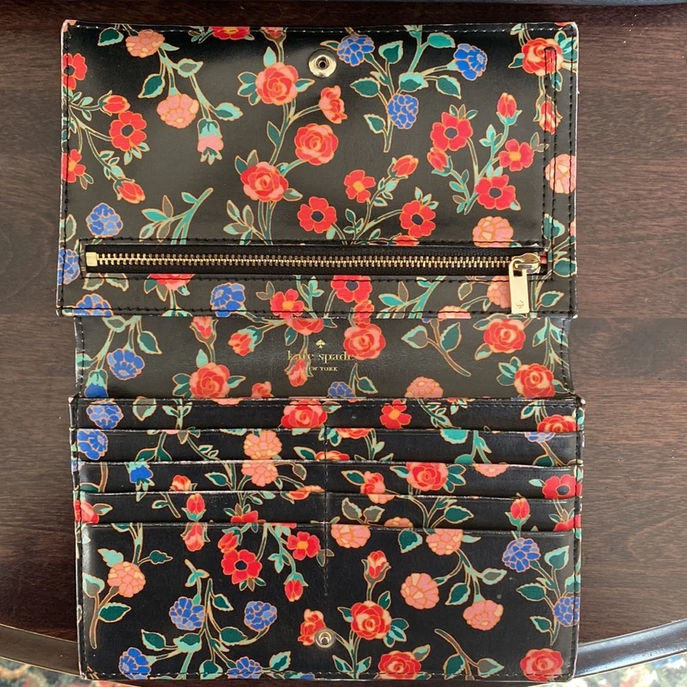 Kate spade purse and wallet bundle